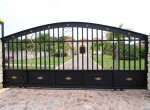 147941-gate_elena