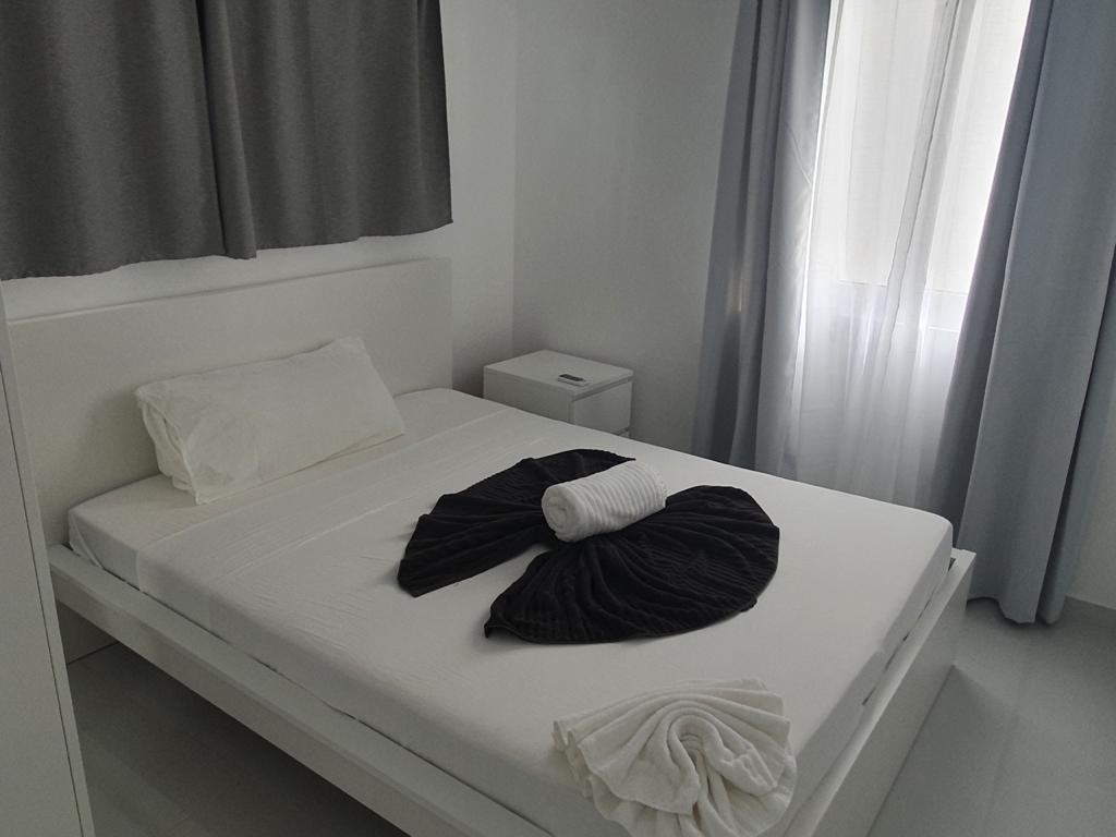 Beautiful Modern 2 bed Penthouse for Sale - photo 1