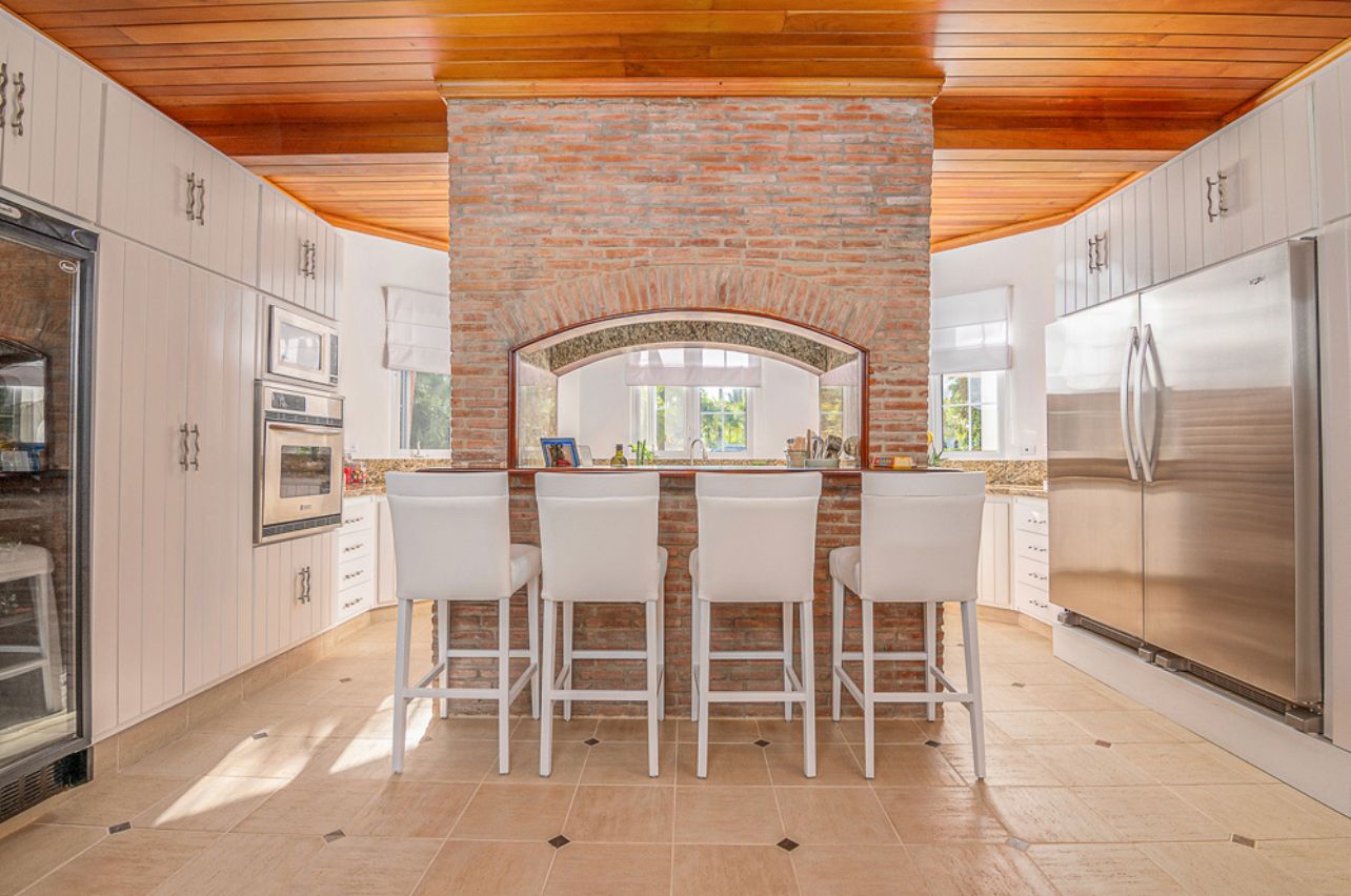Dropped the PRICE! LUXURY VILLA BY THE CARIBBEAN SEA FOR SALE - photo 5