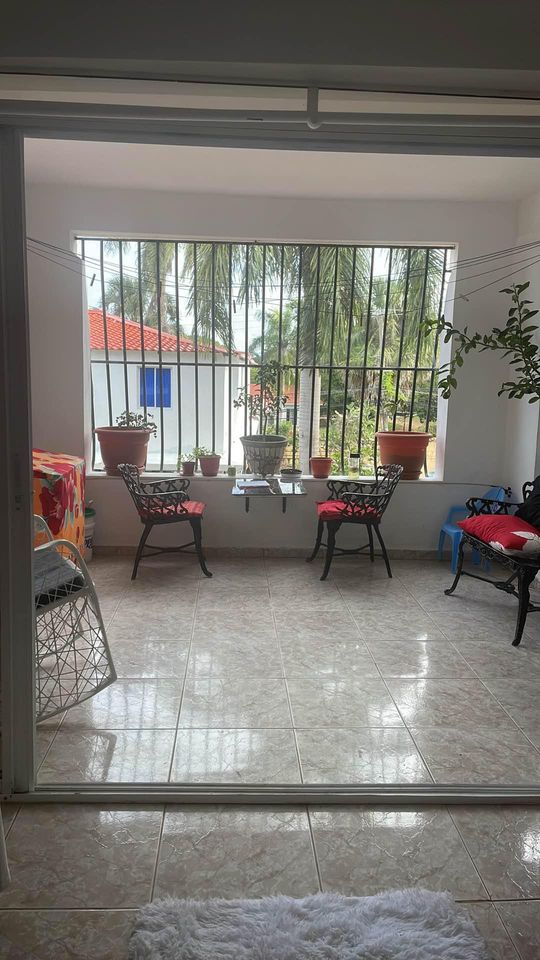 2 bedroom Condo Walking Distance to Beach - photo 1