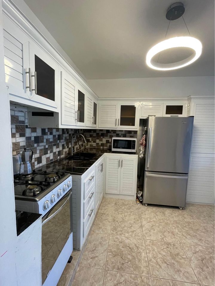 2 bedroom Condo Walking Distance to Beach - photo 4