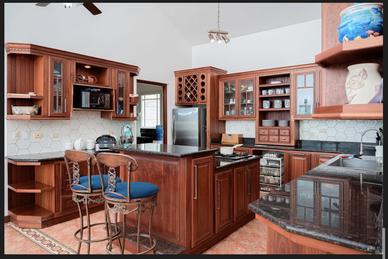 Beautiful 5 Bedroom Villa Perla Marina - photo 4