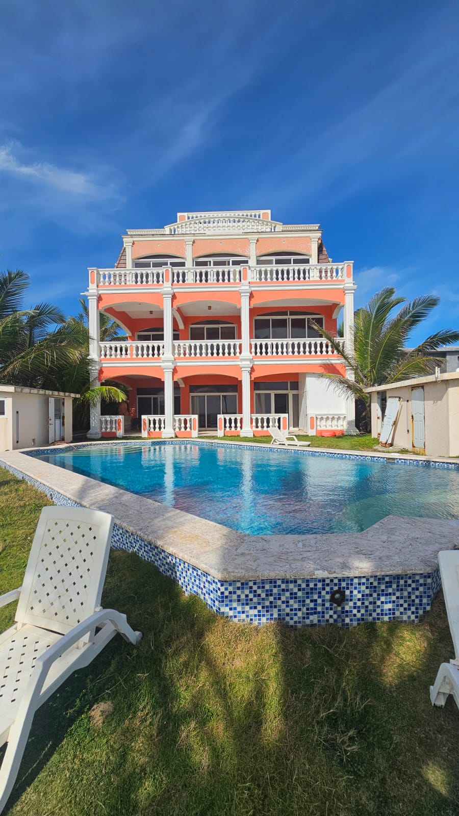 9 bedroom Cabarete Beachfront Villa for sale - photo 1