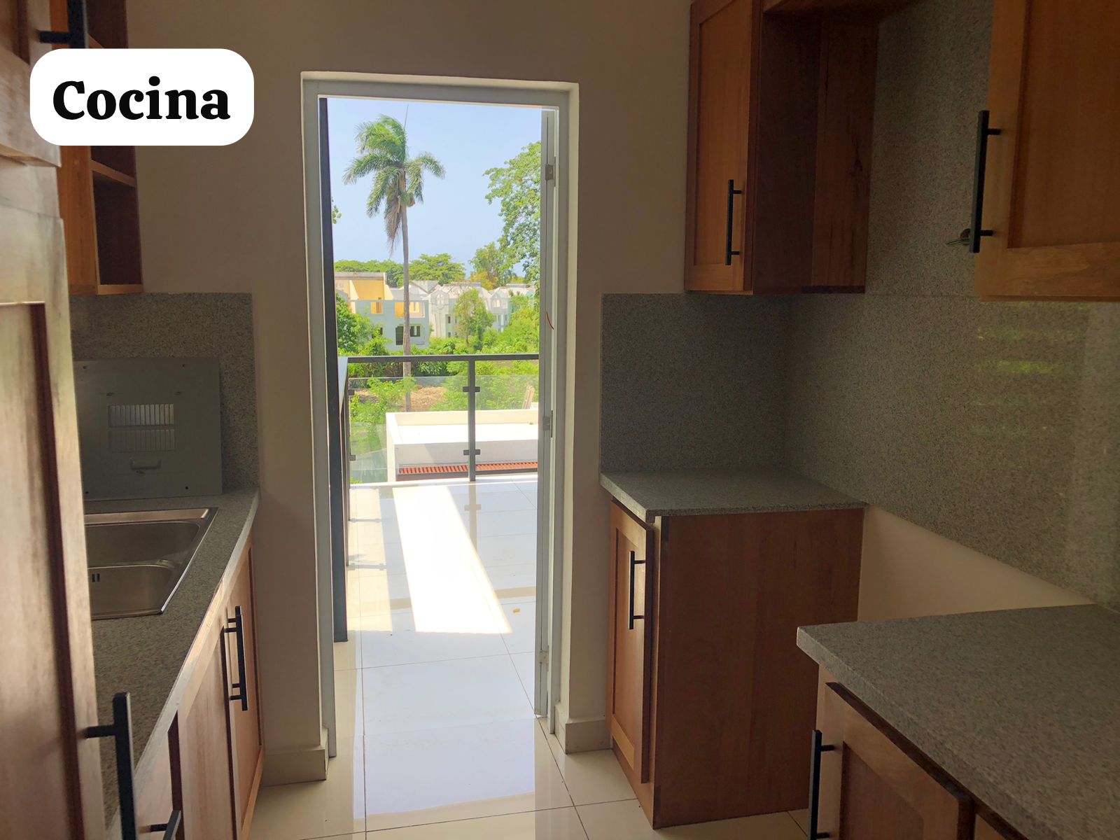 Luxurious Penthouse on Puerto Plata’s Malecón for Sale - photo 5