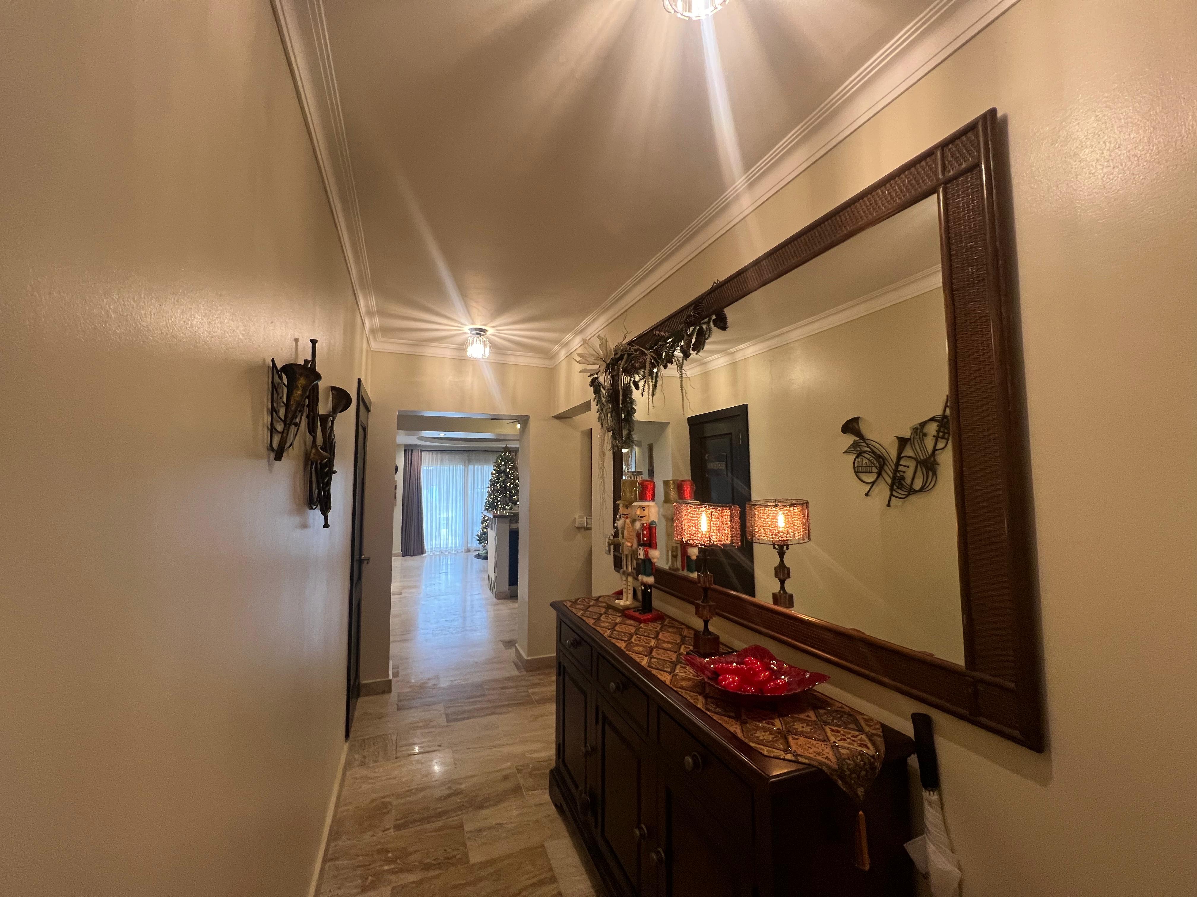 Fantastic Four Bedroom Condo in an Excellent Residence - photo 2