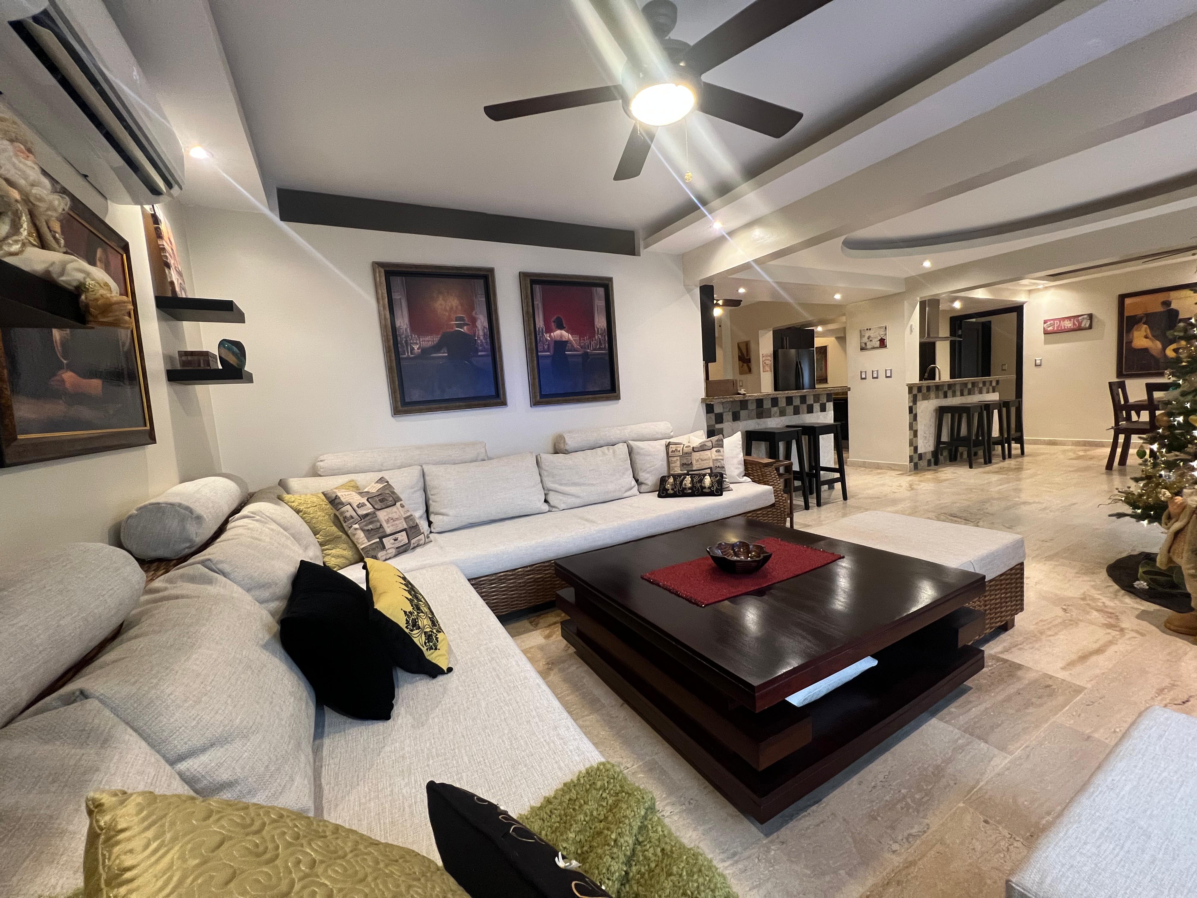 Fantastic Four Bedroom Condo in an Excellent Residence - photo 1