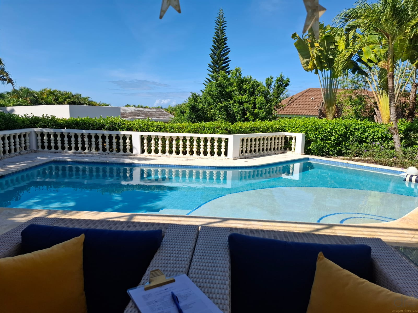 3 Bedroom Villa plus 1 Bedroom Full Guest House - photo 1