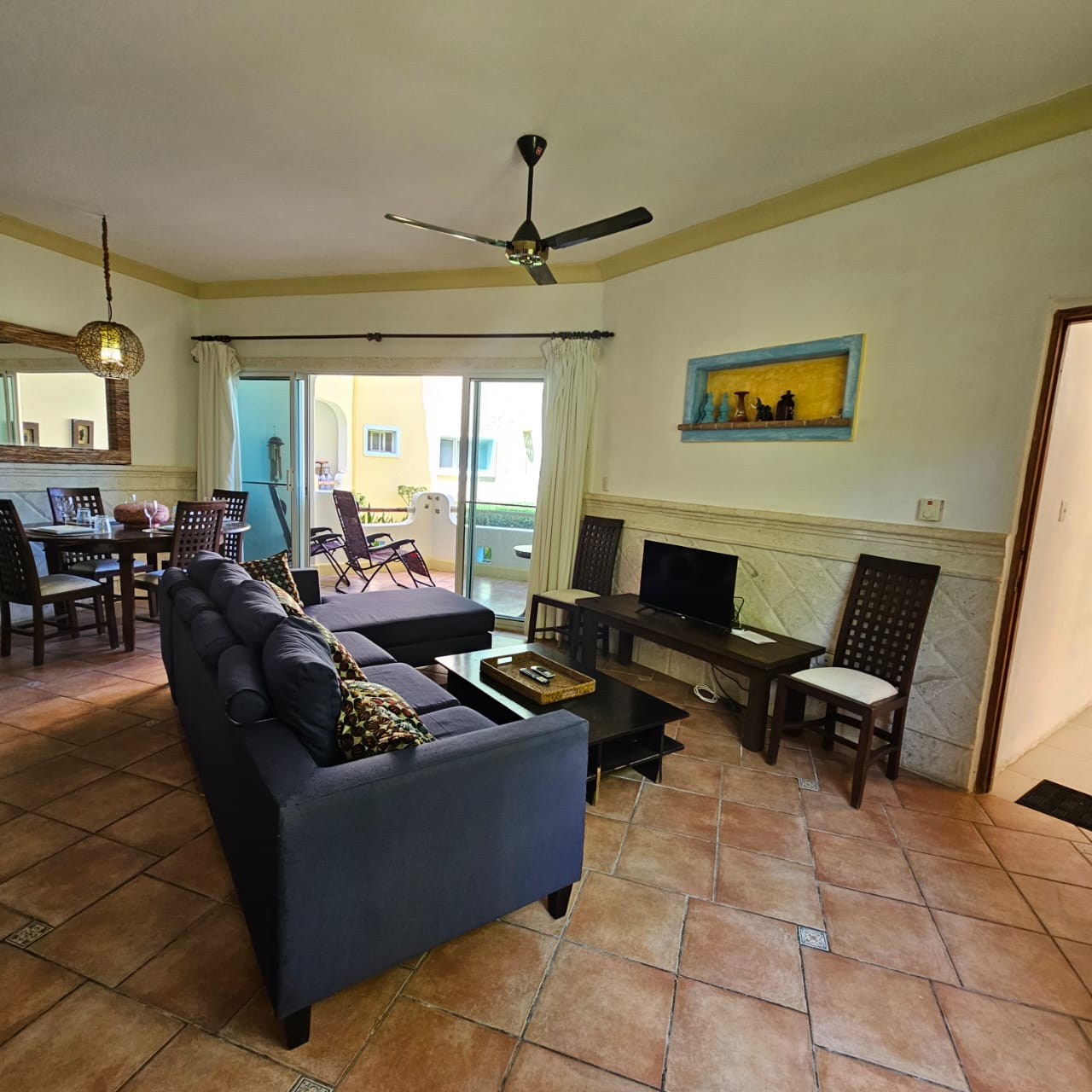 Two Bed oceanfront apartment in Gated Community - photo 2