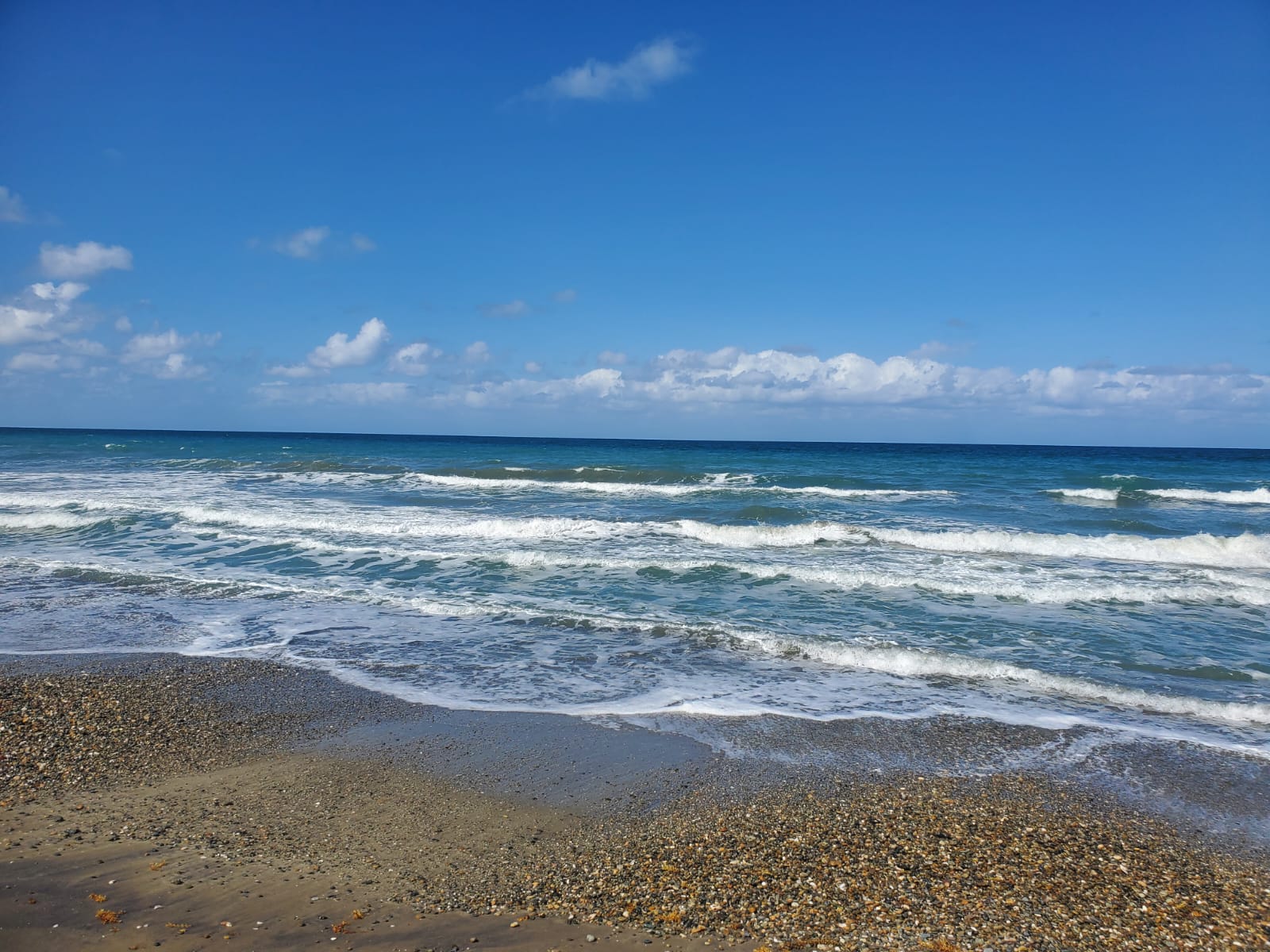 Beachfront land in Las Canas - photo 3