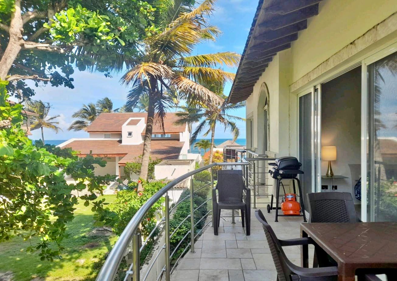 Live on the beach! Beachfront condo in Cabarete For Sale - photo 4