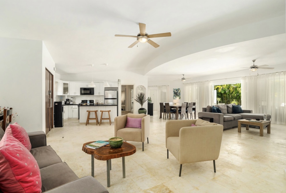 4 Bedroom Villa Gated Community Fully Furnished - photo 2