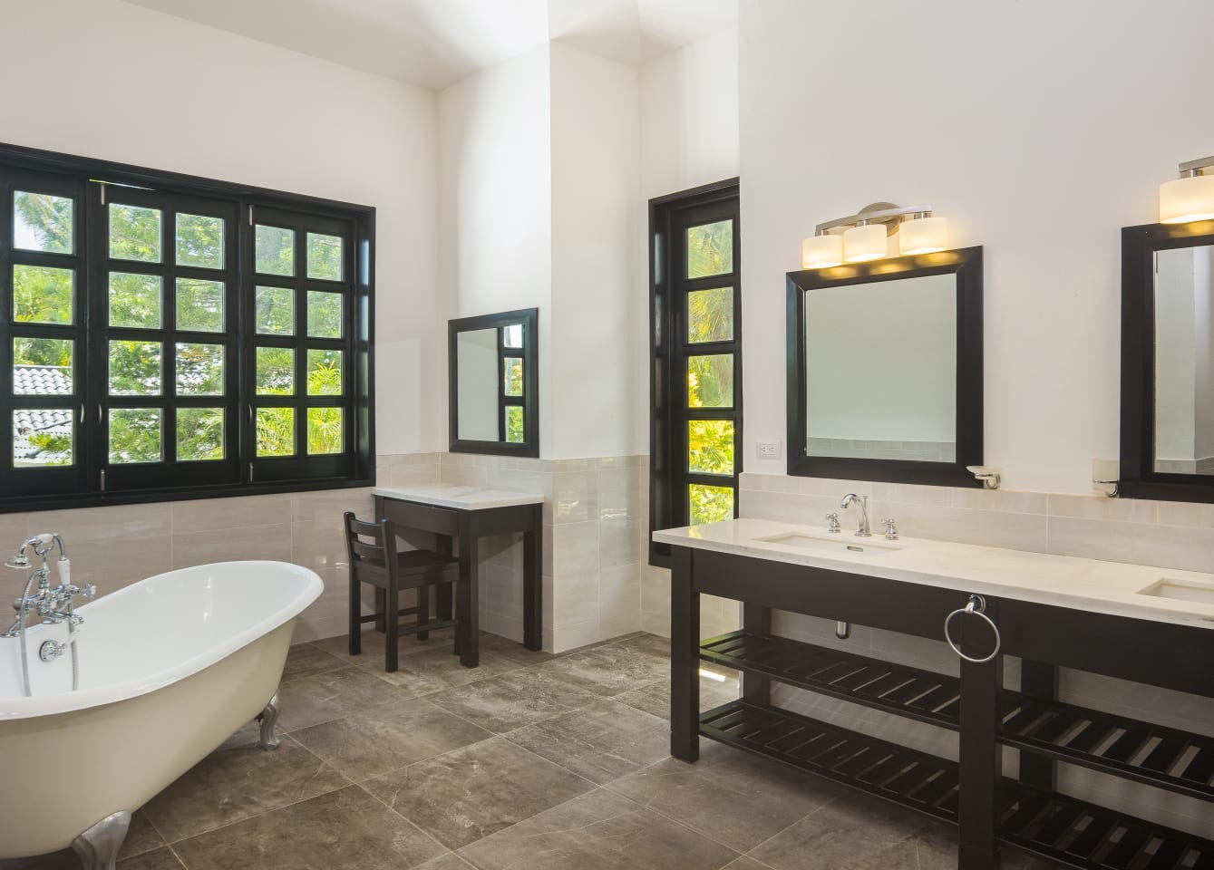 5 Bed villa plus Guest house on prestigious gated community Luxury 5 bed villa plus guest house - photo 5