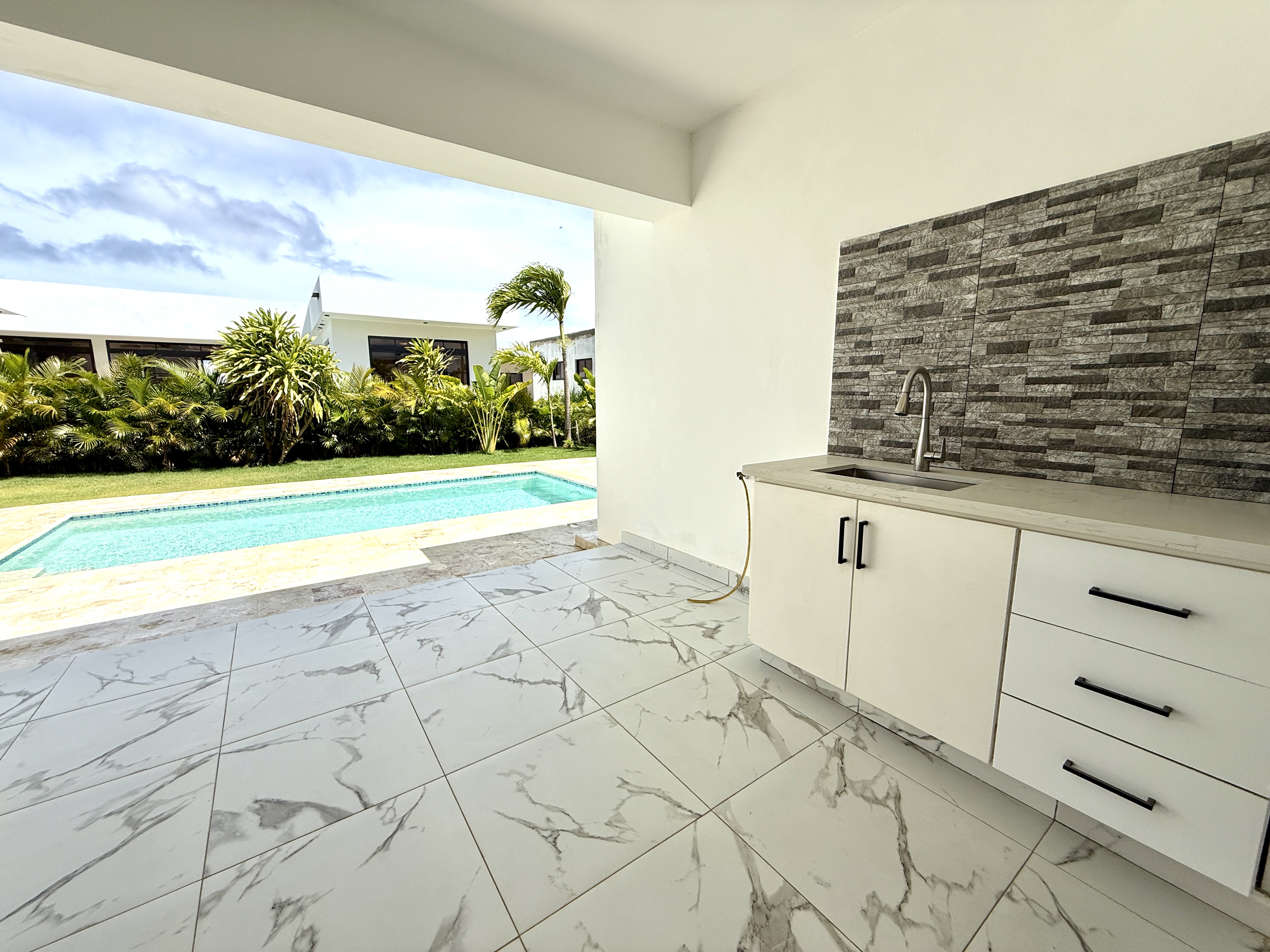 Price Cut!!!! Beautiful 3-Bedroom Villa for Sale in Sosúa Ocean Village Price Cut!!! Beautiful 3-Bedroom Villa for Sale in Sosúa Ocean Village - photo 5