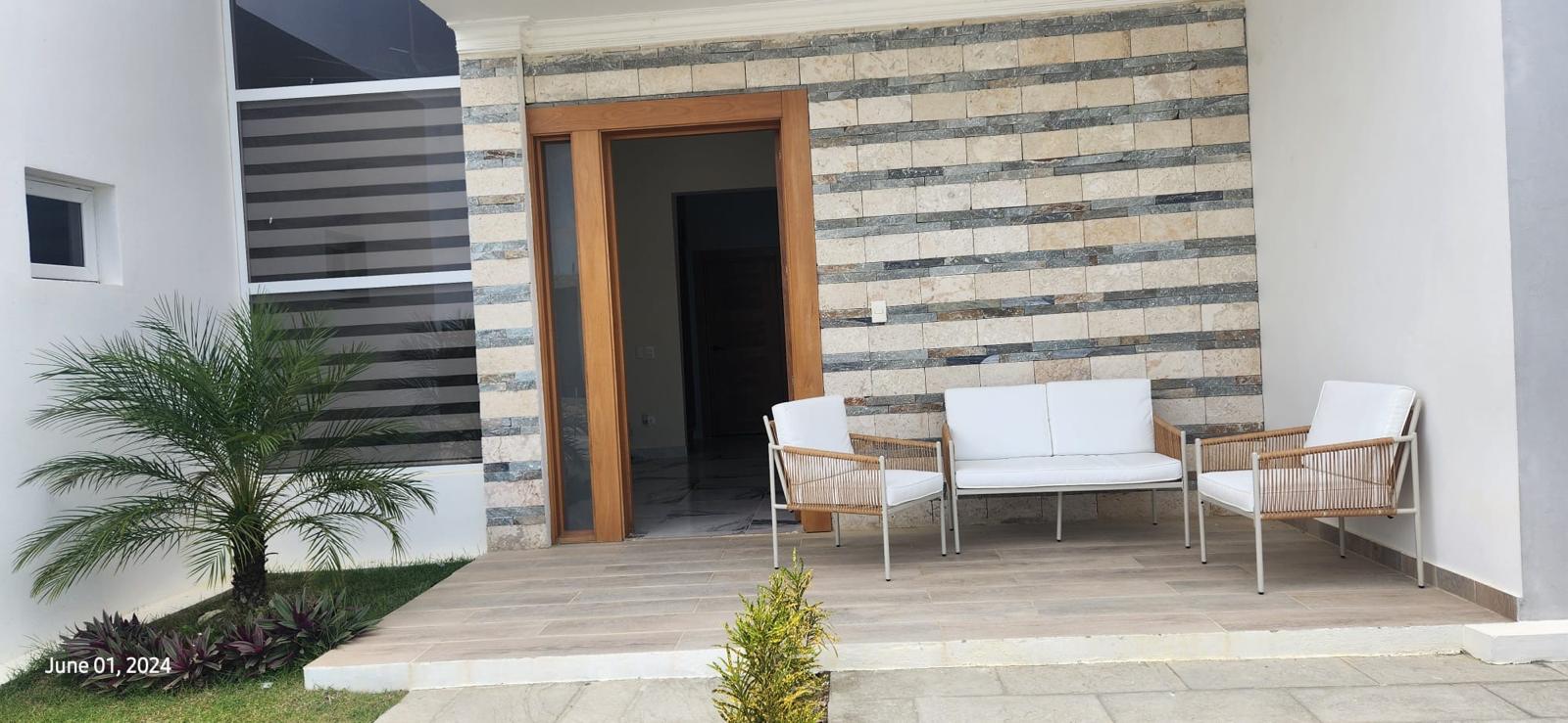 Stunning New Modern 3 Bed, 3.5 Bath Villa in Prime Oceanfront Residencial - photo 4