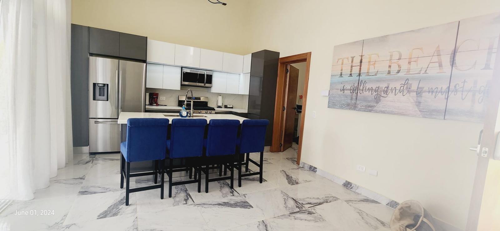 Stunning New Modern 3 Bed, 3.5 Bath Villa in Prime Oceanfront Residencial - photo 6
