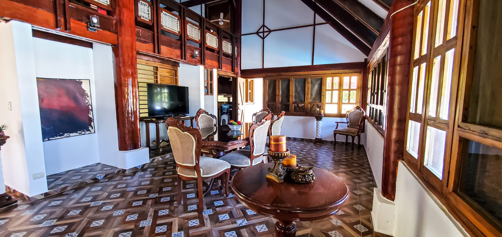 Ocean View Villa with 3 Guest Houses – Investment, Lifestyle, & Passive Income - photo 3