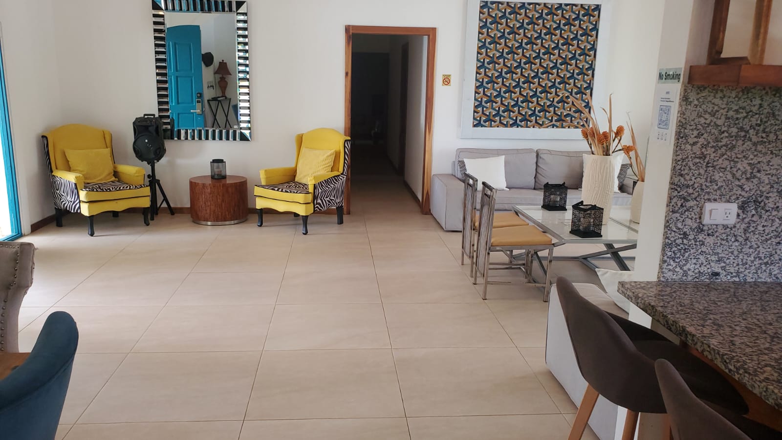 Exquisite 9 Bedroom, 9.5 Bath Villa Near the Beach - photo 3