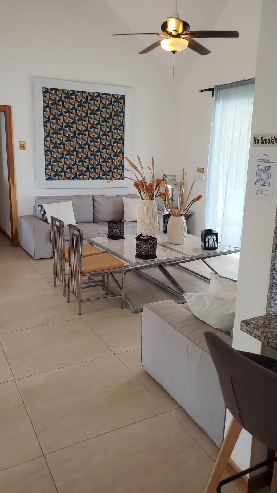 Exquisite 9 Bedroom, 9.5 Bath Villa Near the Beach - photo 4