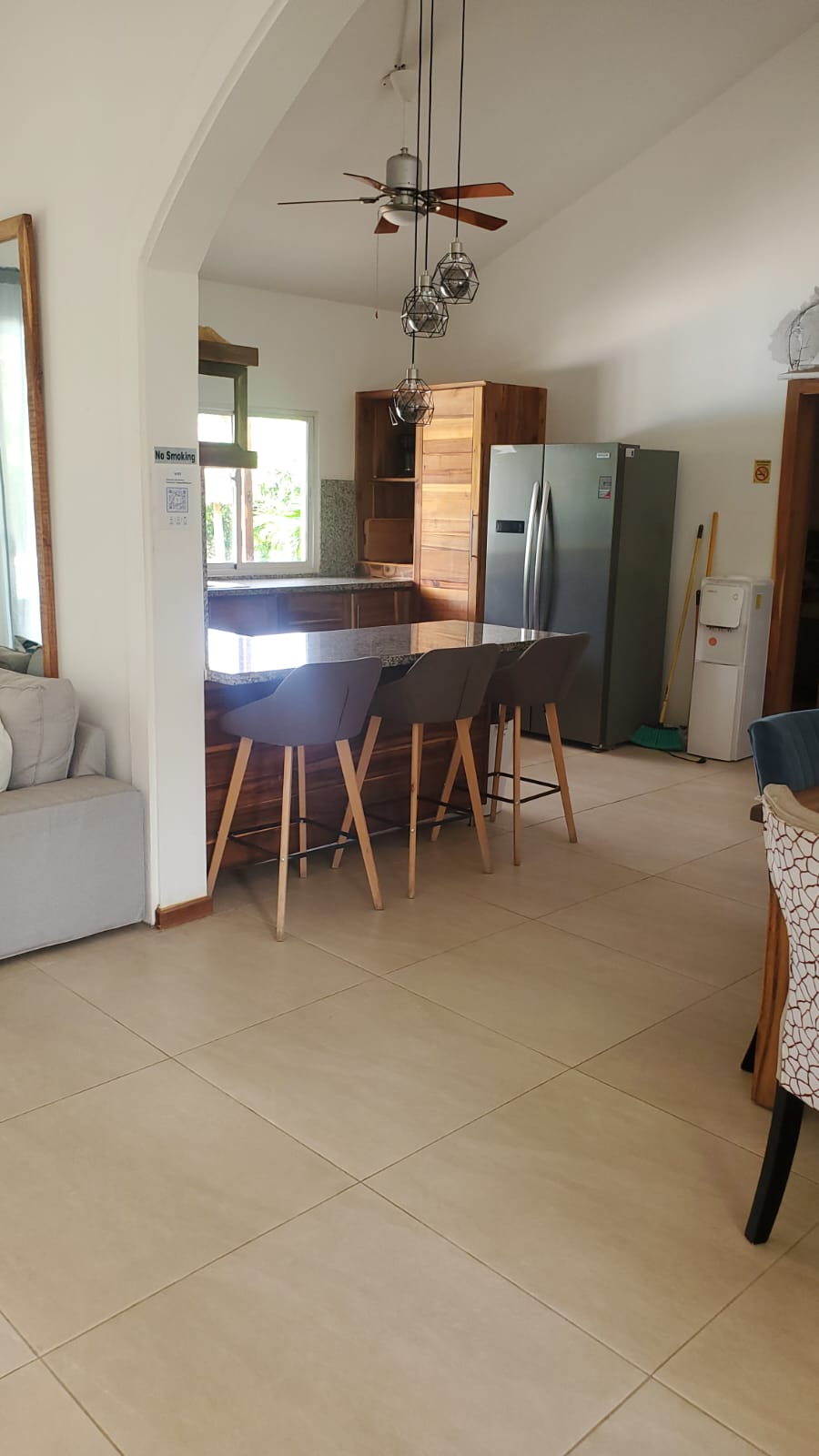 Exquisite 9 Bedroom, 9.5 Bath Villa Near the Beach - photo 6