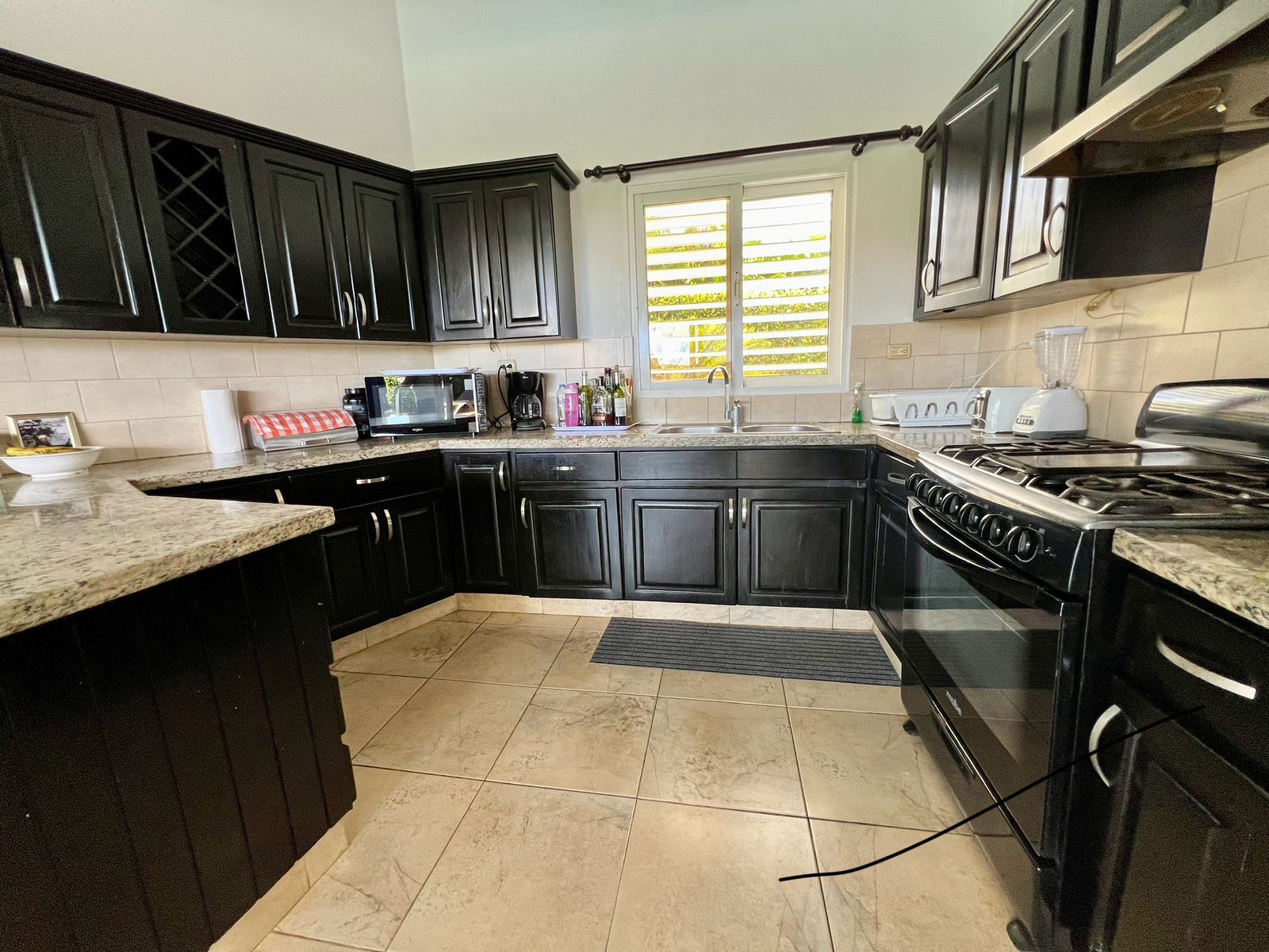 Business Opportunity!!! Villa with pool and high rental history FOR SALE - photo 3