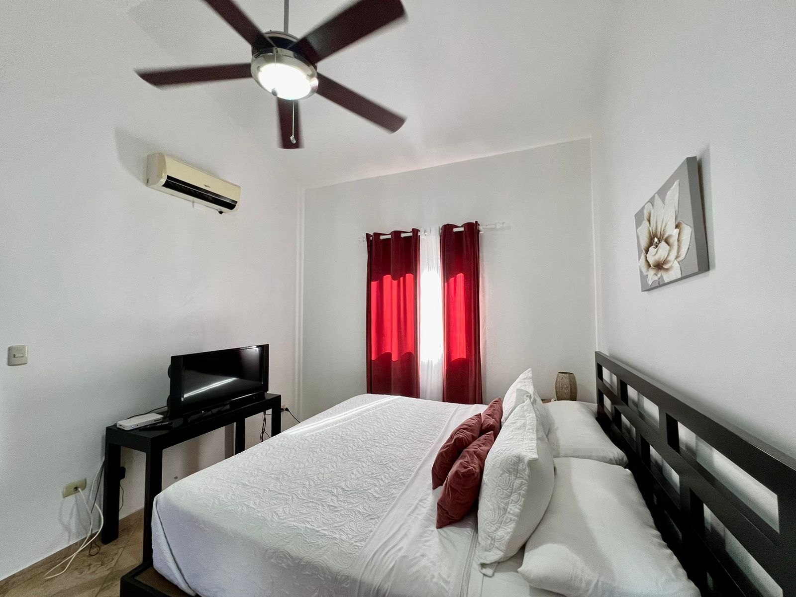 Business Opportunity!!! Villa with pool and high rental history FOR SALE - photo 5