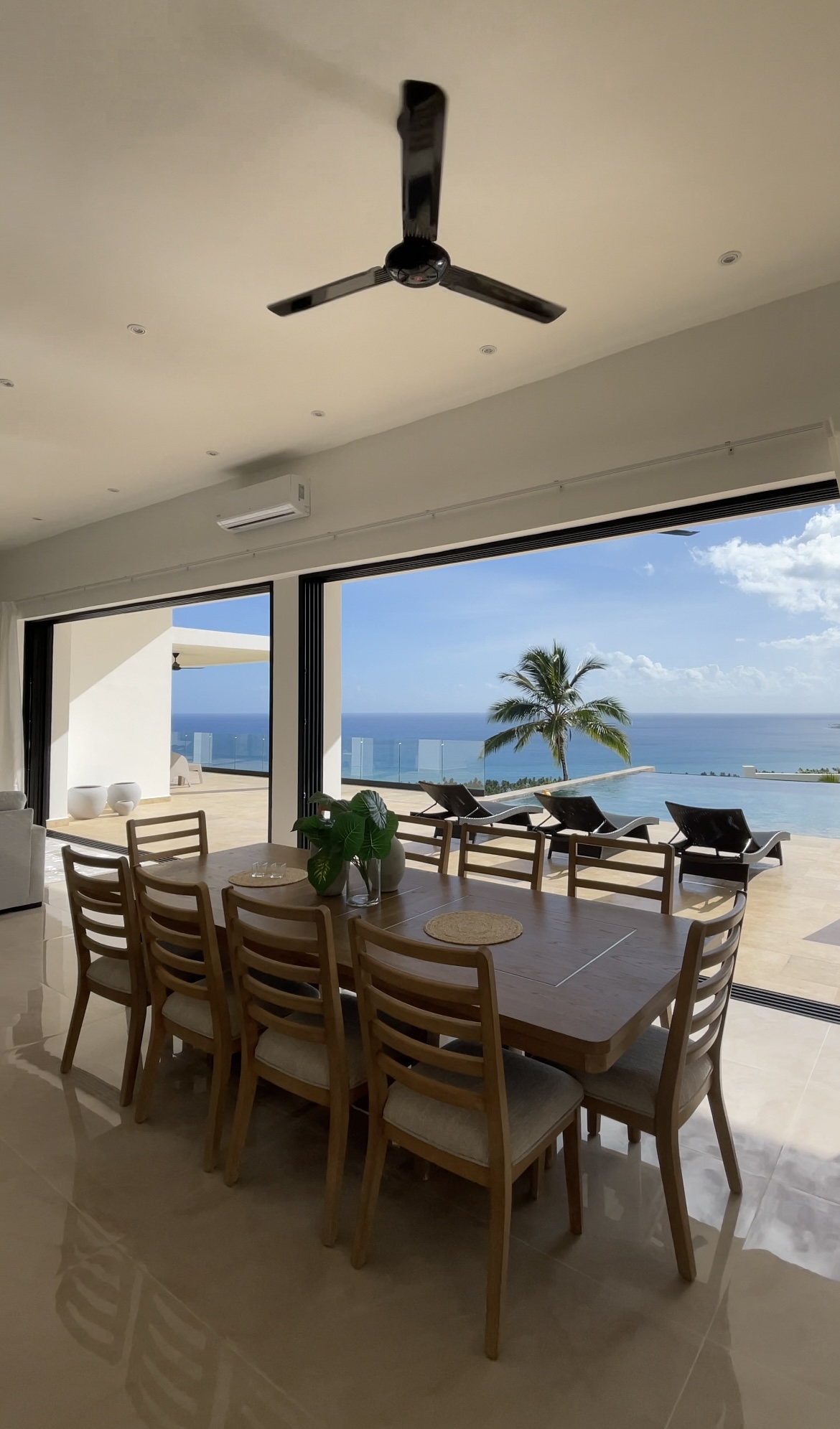 7-Bedroom Villa with Ocean View near the Beach in Las Terrenas for Sale - photo 5
