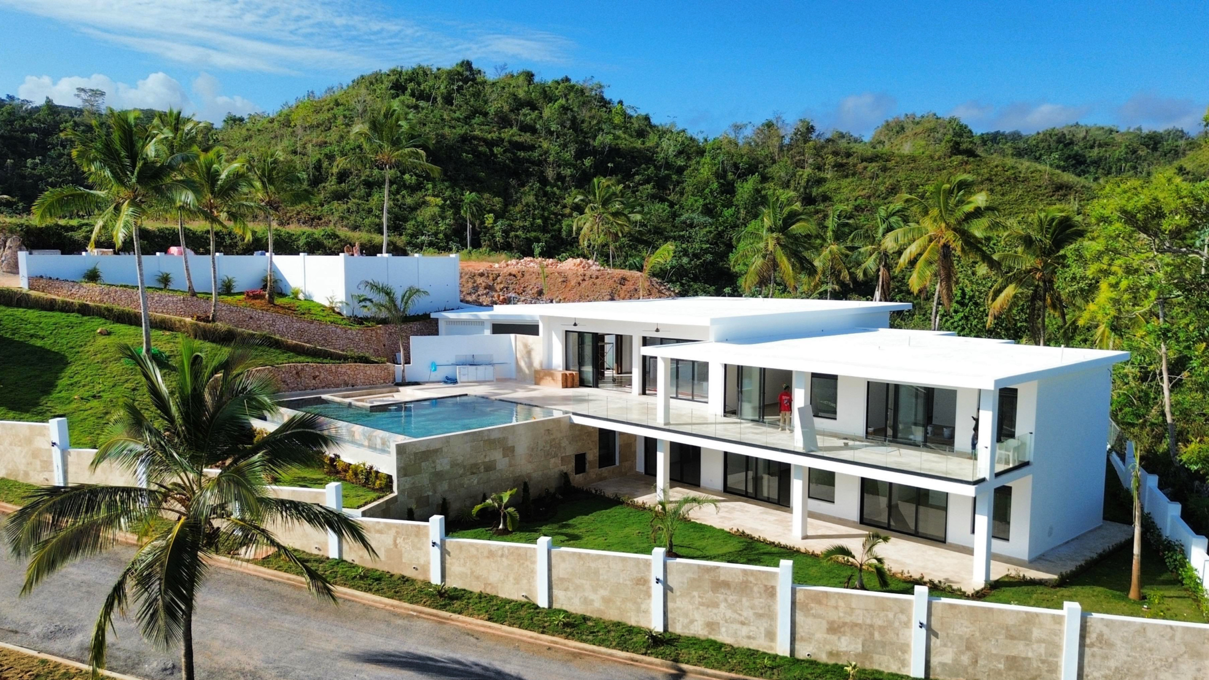 7-Bedroom Villa with Ocean View near the Beach in Las Terrenas for Sale - photo 6