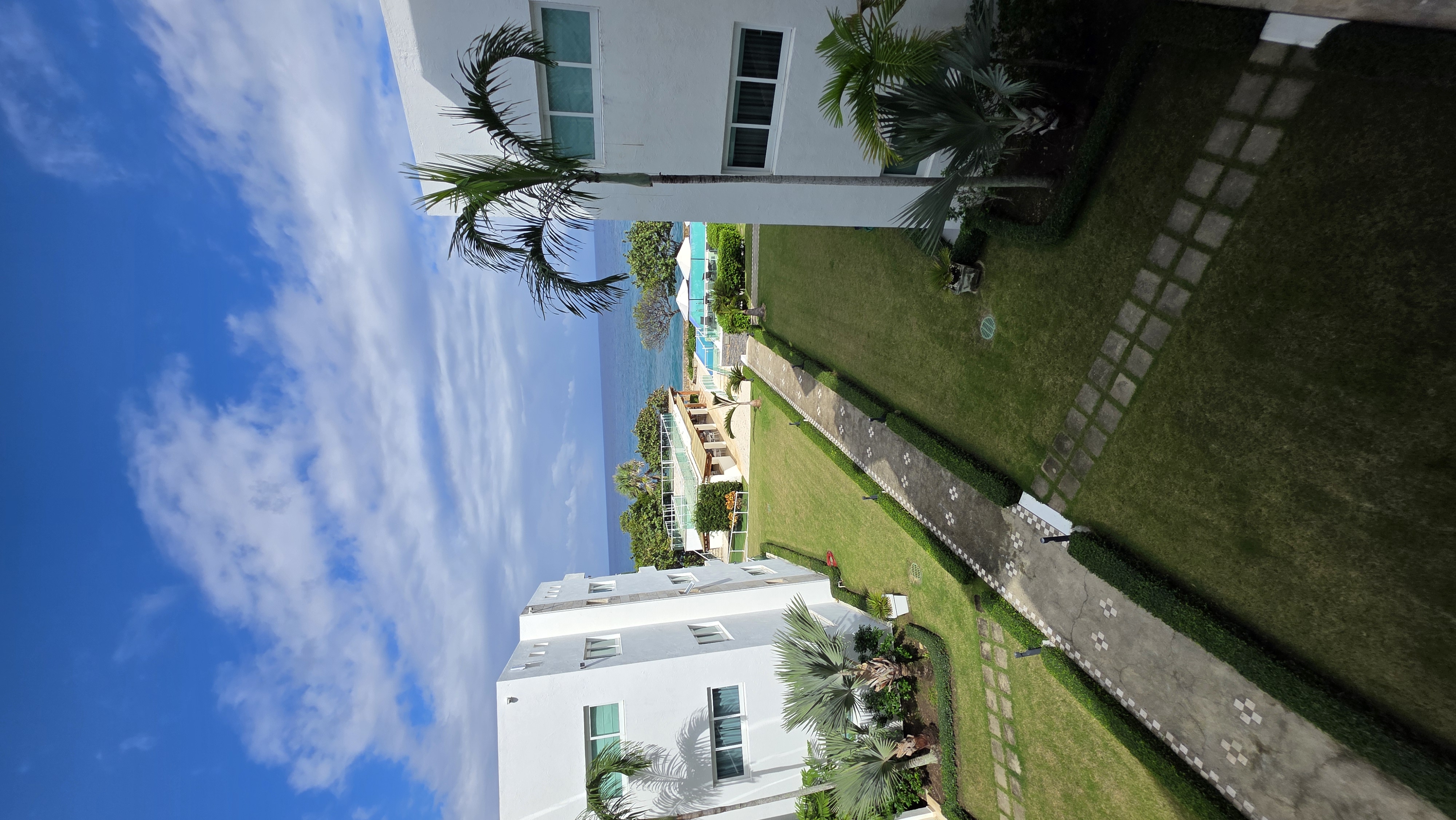 Two Bed Penthouse OceanFront For Sale Two Bed Oceanfront Penthouse For Sale - photo 3