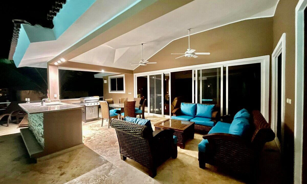 Turnkey 3 Bedroom Villa In Gated Community - photo 3