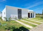 157340-sov_outside_3
